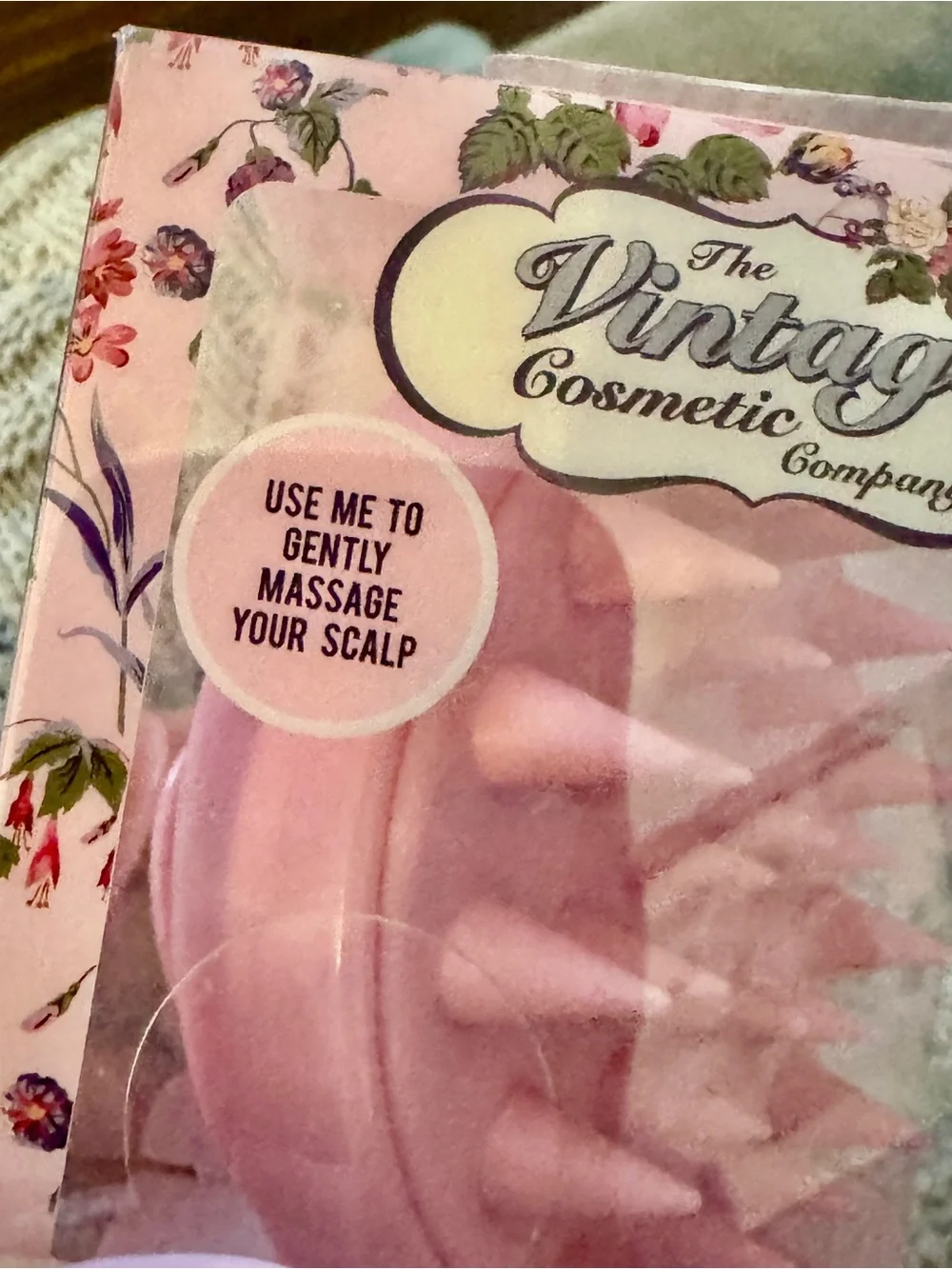 The Vintage Cosmetic Company Pink Shampoo Brush